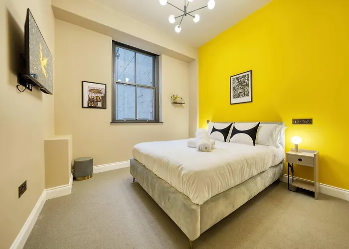 Grand Central Station 2 Bed Apartment A1